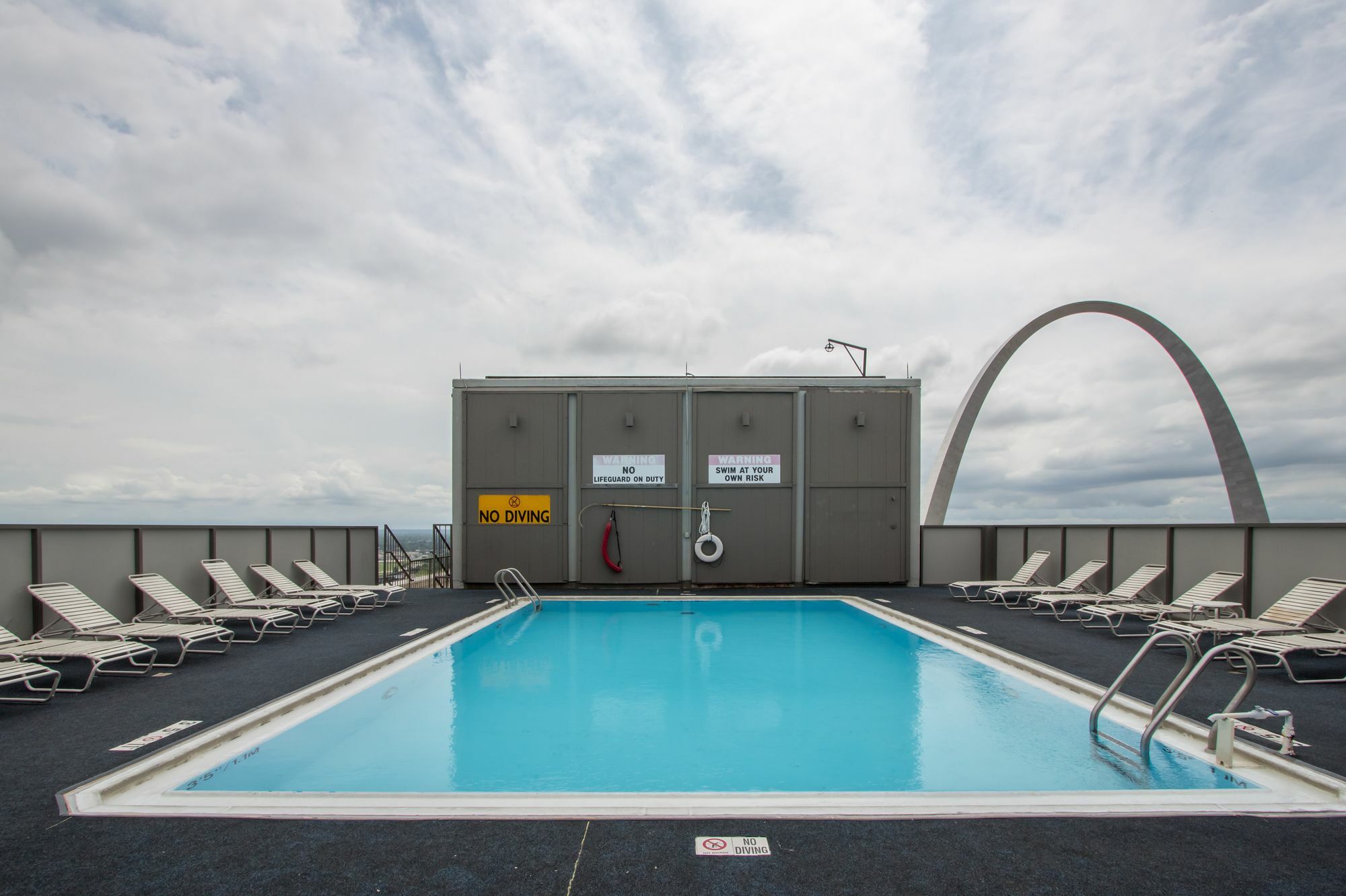 City Place Hotel Saint Louis Luaran gambar